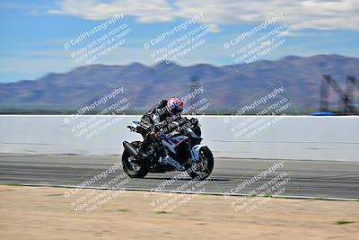 media/Mar-25-2024-Moto Forza (Mon) [[8d4319bd68]]/3-Intermediate Group/Session 4 (Front Straight Speed Pans)/